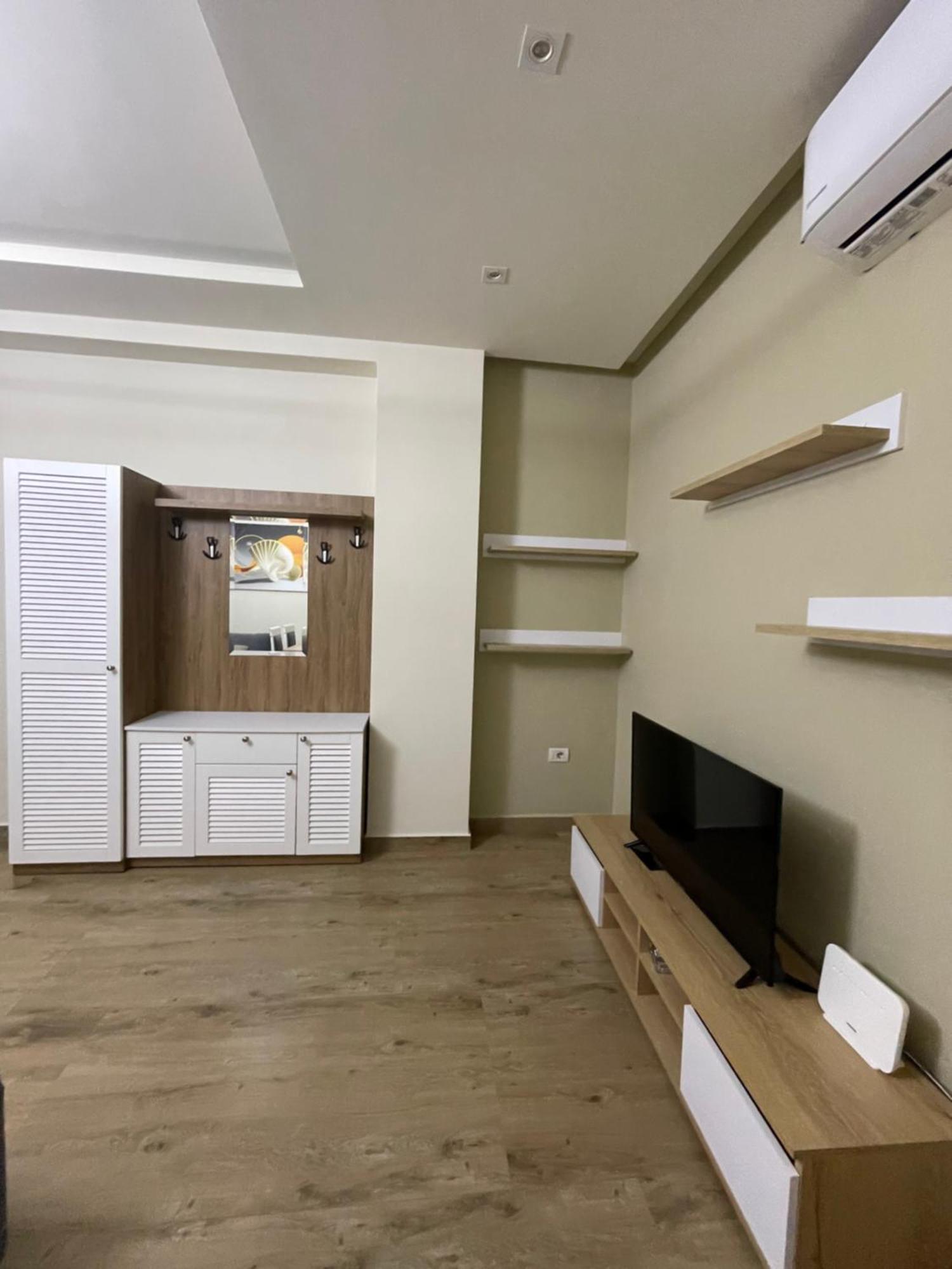 Condor Center Luxury Apartment Tirana Eksteriør billede