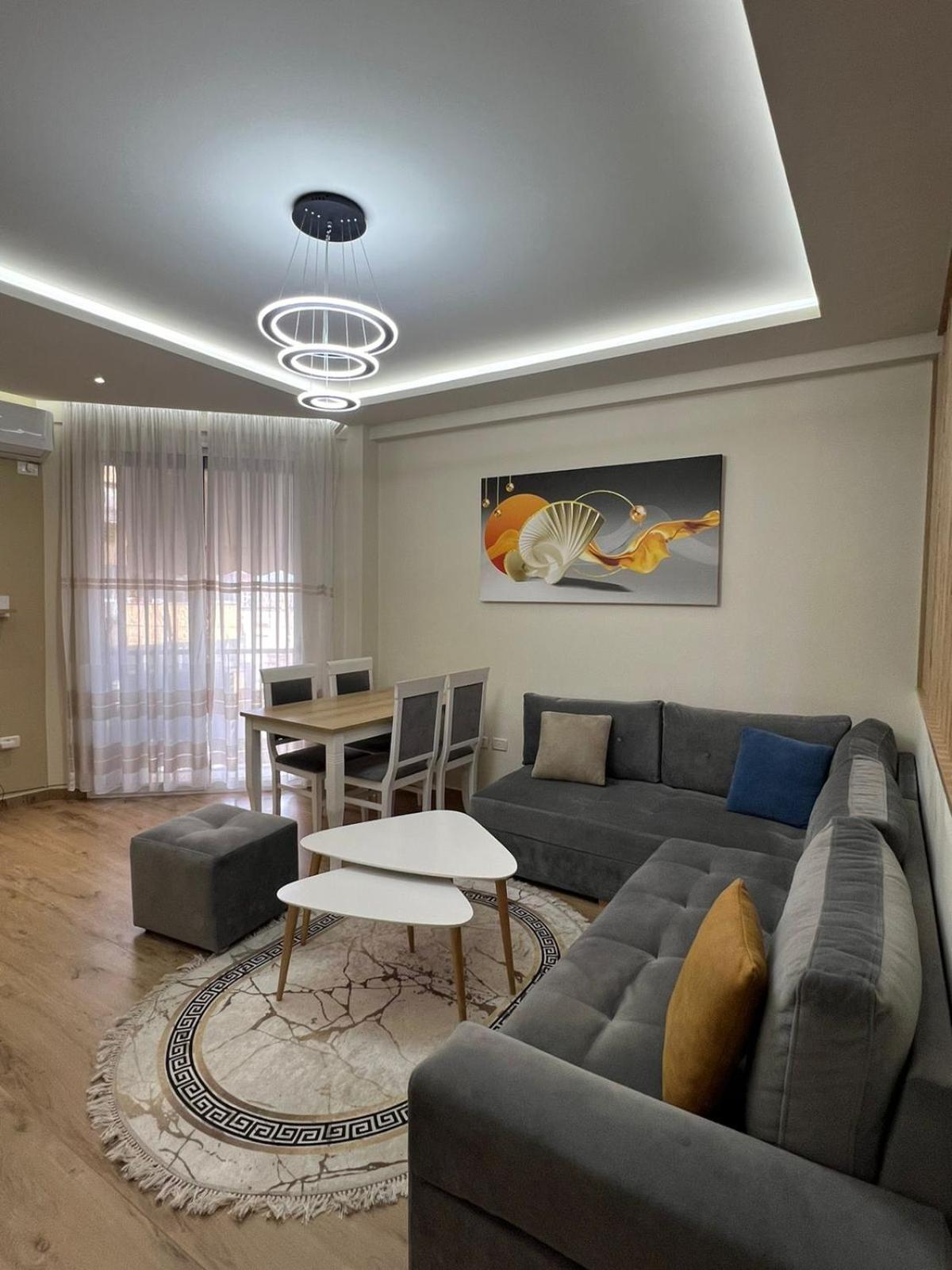 Condor Center Luxury Apartment Tirana Eksteriør billede